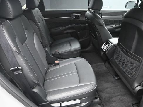 Certified 2026 Kia Sorento SX AWD/4WD image 39