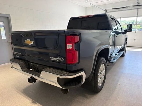 Used 2023 Chevrolet Silverado 3500 High Country w/ Z71 Off-Road Package AWD/4WD image 7