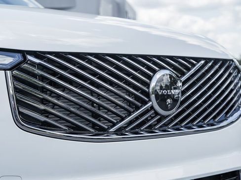 New 2026 Volvo XC90 B6 Ultra image 11