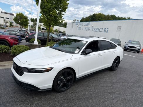 Used 2025 Honda Accord Sport image 5