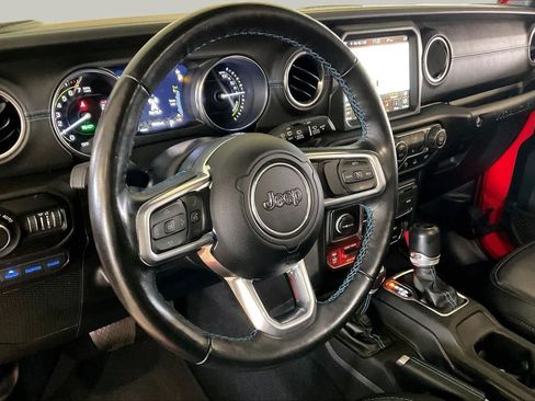 Used 2021 Jeep Wrangler Unlimited Rubicon 4xe w/ Cold Weather Group AWD/4WD image 15