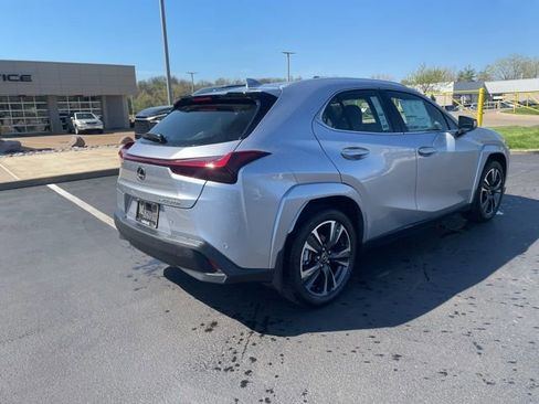 New 2026 Lexus UX 300h AWD image 3