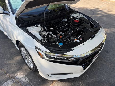 Used 2018 Honda Accord LX image 25