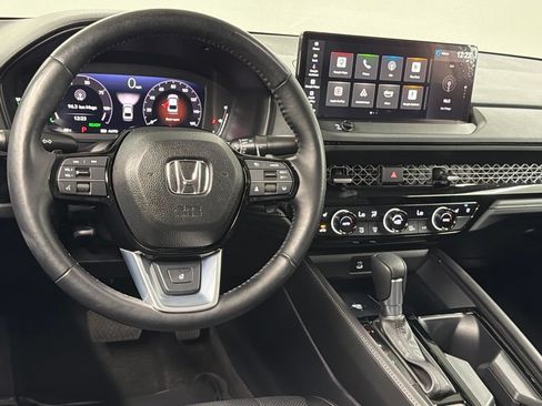 Used 2025 Honda Accord Touring image 36