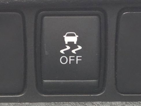 Used 2019 Nissan Murano S FWD image 15