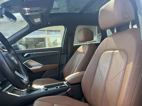 Used 2019 Audi Q3 2.0T Premium Plus w/ Premium Plus Package AWD/4WD image 21