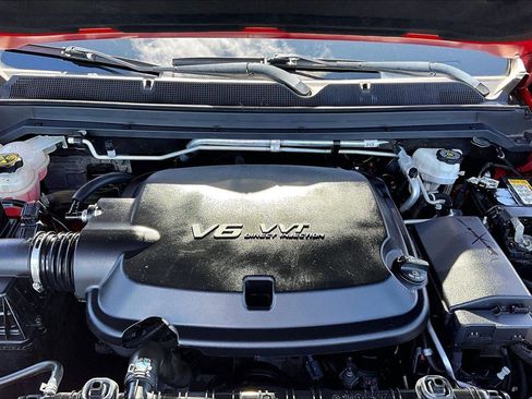 Used 2020 Chevrolet Colorado Z71 AWD/4WD image 11
