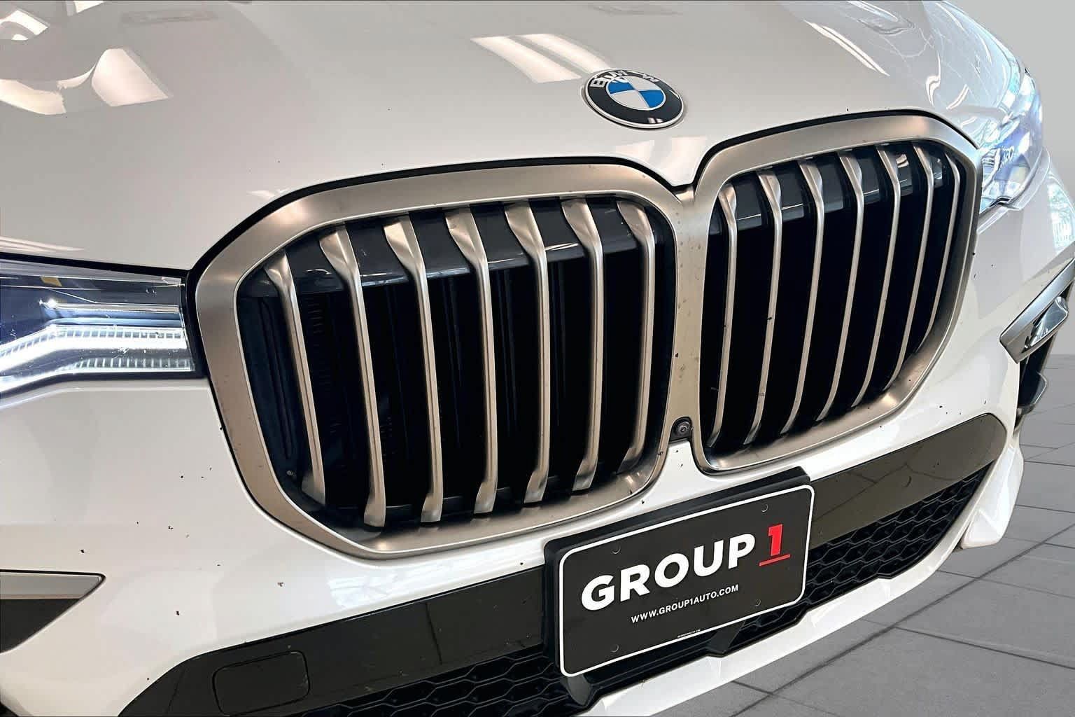 Used 2022 BMW X7 M50i AWD/4WD image 29
