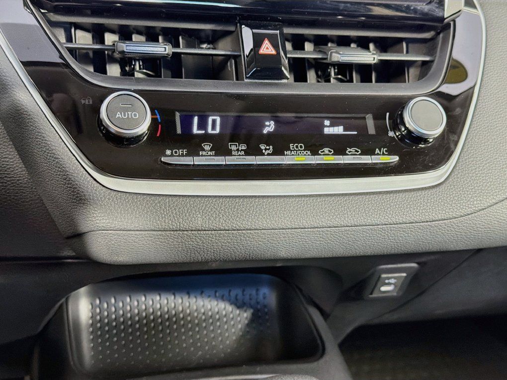Used 2026 Toyota Corolla LE FWD image 20