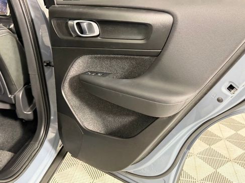 Used 2023 Volvo C40 P8 Recharge Ultimate w/ Protection Package Premier image 29