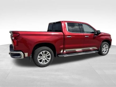 Used 2022 Chevrolet Silverado 1500 LTZ w/ LTZ Premium Package AWD/4WD image 5