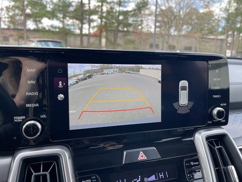 Certified 2023 Kia Sorento S w/ Panoramic Sunroof Package image 11