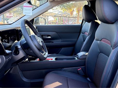 New 2026 Nissan Kicks SR w/ Illumination Package FWD image 16