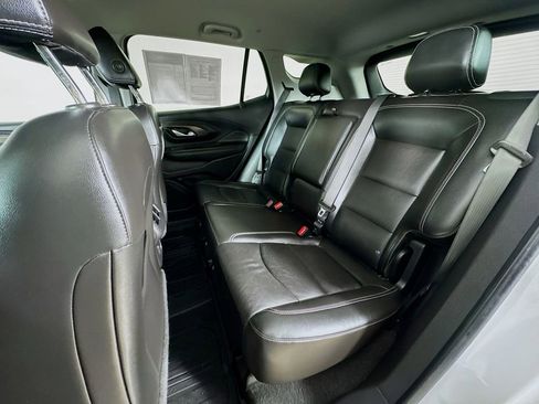 Used 2022 GMC Terrain SLT w/ LPO, Floor Liner Package image 22