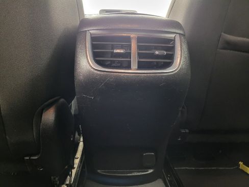 Used 2018 Chevrolet Malibu LT image 22