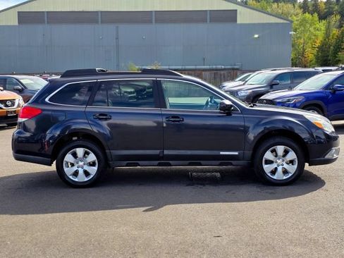 Used 2012 Subaru Outback 2.5i Premium w/ All-Weather Pkg AWD/4WD image 16