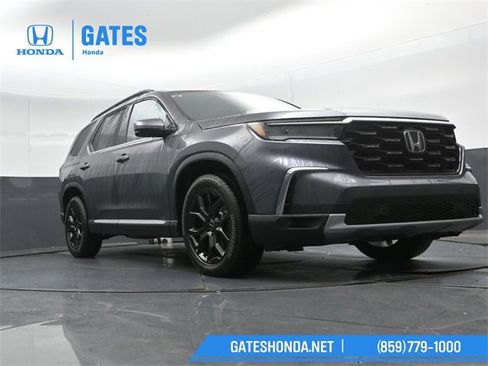 Certified 2025 Honda Pilot Touring image 51