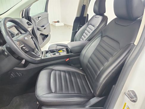 Used 2020 Ford Edge SEL w/ Convenience Package image 19