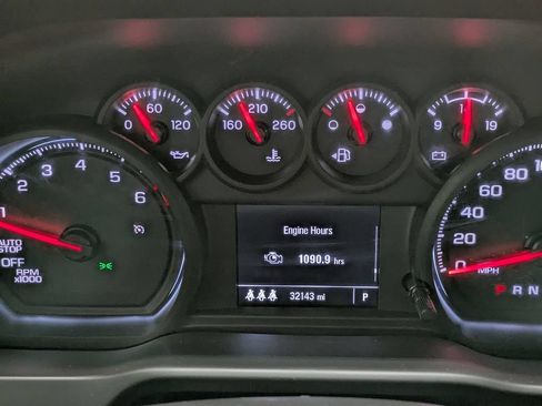 Used 2024 Chevrolet Silverado 1500 Custom AWD/4WD image 31