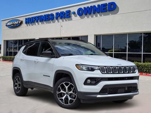 Used 2025 Jeep Compass Limited AWD/4WD image 1