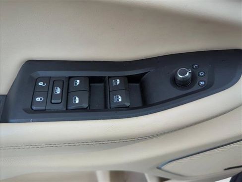 Used 2022 Jeep Grand Cherokee Limited AWD/4WD image 23