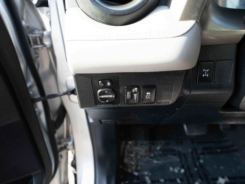 Used 2013 Toyota RAV4 XLE image 11