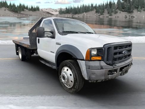 Used 2006 Ford F550 2WD Regular Cab Super Duty image 1