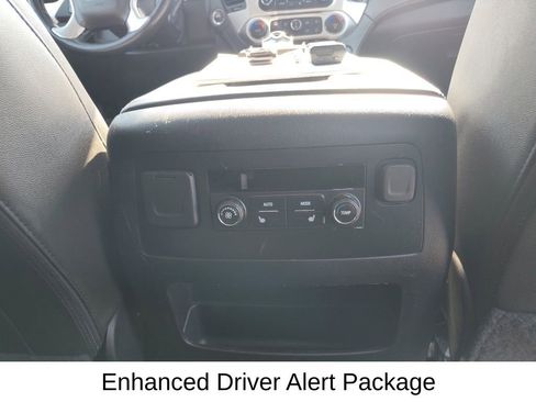 Used 2019 GMC Yukon XL SLT AWD/4WD image 12