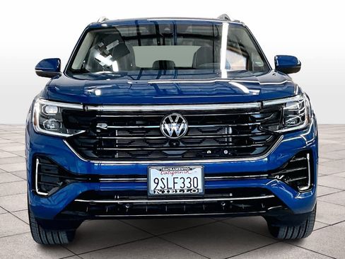 Used 2025 Volkswagen Atlas SEL Premium R-Line image 2