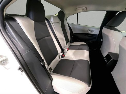 Used 2024 Toyota Corolla LE FWD image 29