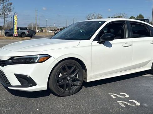 Used 2024 Honda Civic Sport image 3