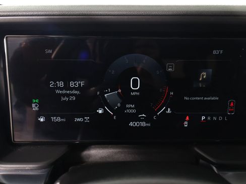 Used 2025 GMC Terrain Elevation w/ Elevation Premium Package AWD/4WD image 4
