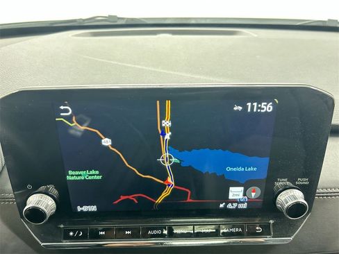 Used 2022 Mitsubishi Outlander SE image 16