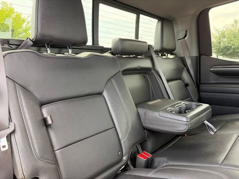 Used 2024 Chevrolet Silverado 1500 LTZ AWD/4WD image 39