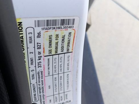 Used 2014 Ford Focus SE w/ Equipment Group 201A image 14