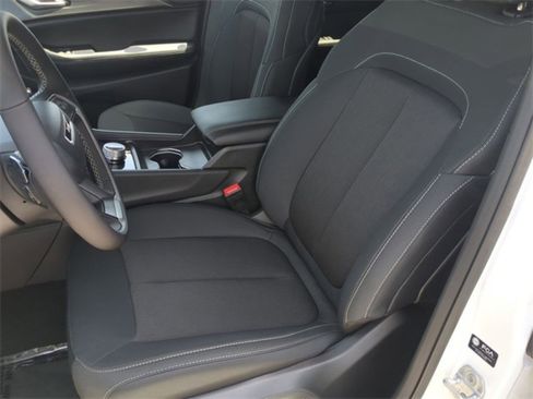 Used 2025 Jeep Grand Cherokee Laredo X w/ Luxury Tech Group I image 13