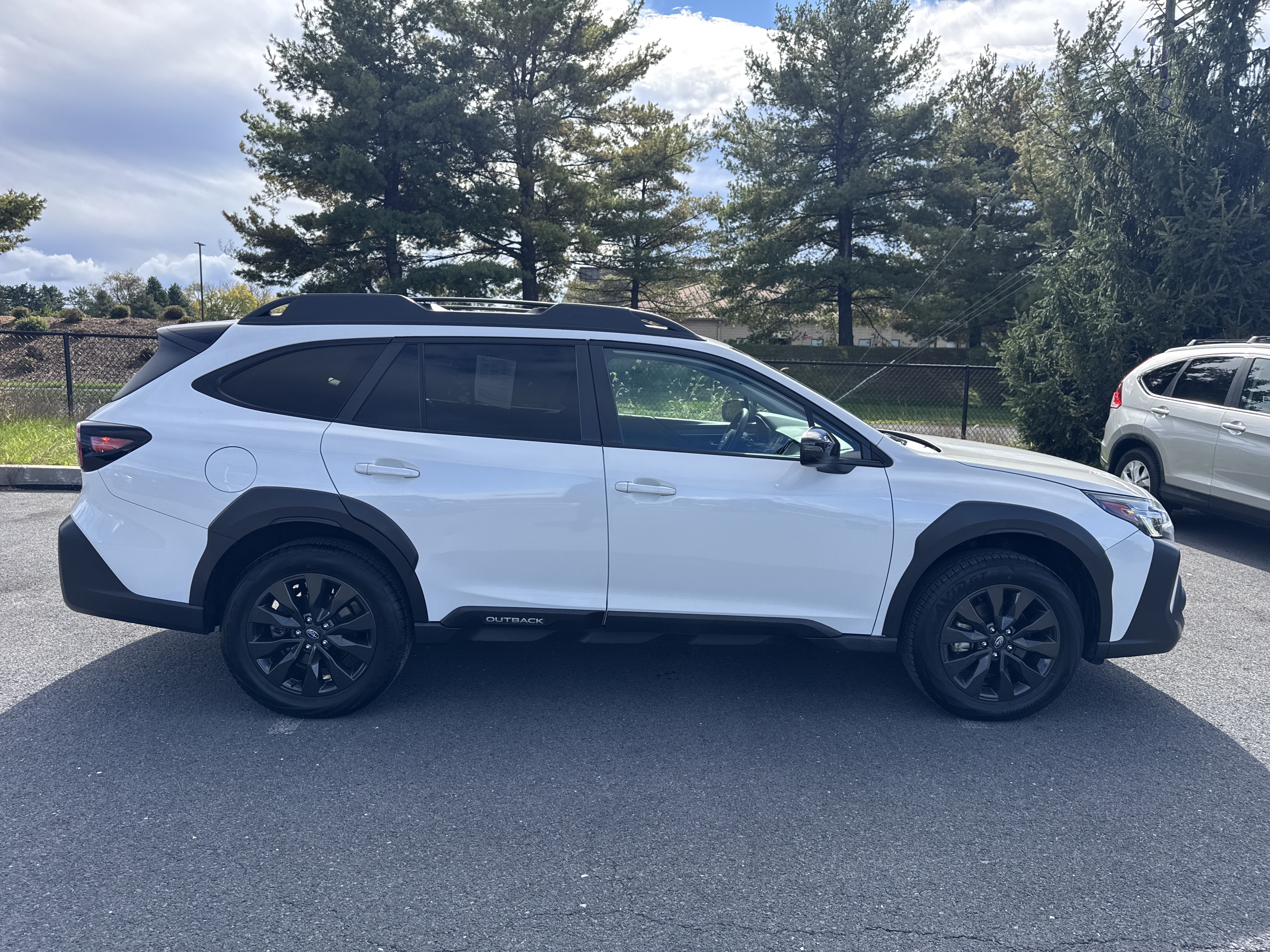 Used 2023 Subaru Outback Onyx Edition AWD/4WD image 31