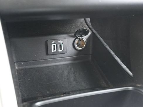 Certified 2020 Ford Fusion SE FWD image 26