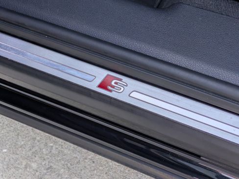 Used 2021 Audi Q3 2.0T Premium w/ Convenience Package image 17