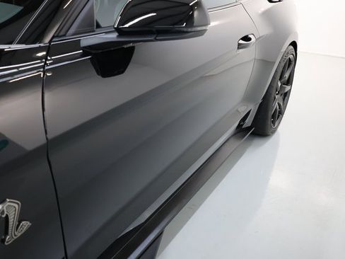 Used 2022 Ford Mustang Shelby GT500 w/ Carbon Fiber Track Pack image 65