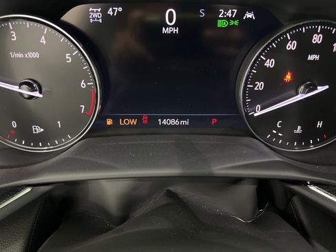 Used 2022 Buick Envision Essence w/ Sport Touring Package image 11