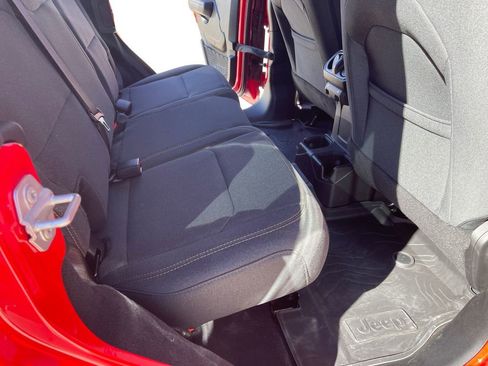 Used 2024 Jeep Wrangler Sport S image 19