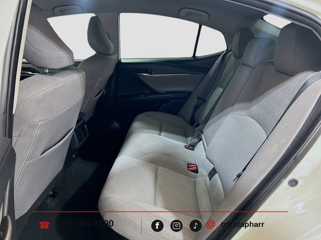 Used 2025 Toyota Camry LE w/ Convenience Package FWD image 21