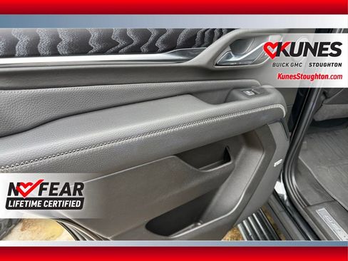 Used 2023 GMC Yukon Denali image 11