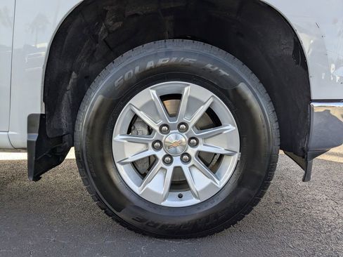 Used 2025 Chevrolet Silverado 1500 LT image 11