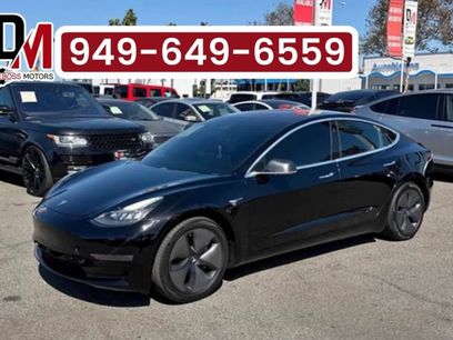 Used 2019 Tesla Model 3 Mid Range