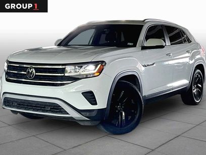 Used 2020 Volkswagen Atlas Cross Sport SE w/ Panoramic Sunroof Package