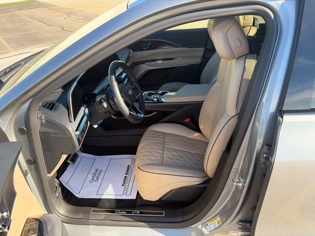 Used 2026 Cadillac Lyriq Signature Luxury w/ Nappa Leather Package AWD/4WD image 9