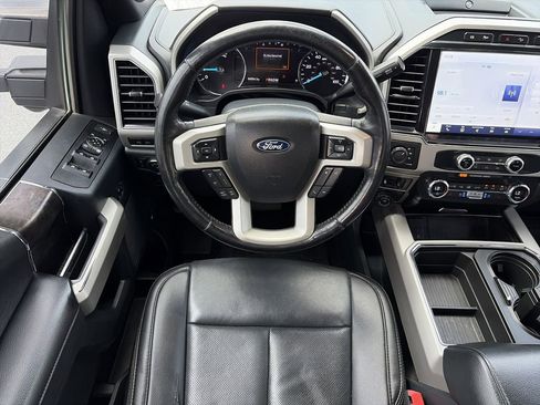 Certified 2022 Ford F250 Lariat w/ Black Appearance Package AWD/4WD image 17