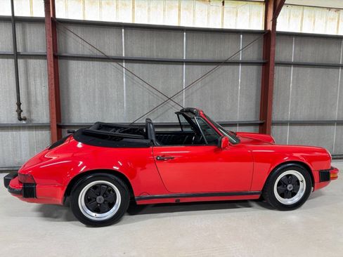 Used 1987 Porsche 911 Carrera RWD image 38
